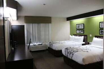 هتل Sleep Inn Near Great Lakes Naval Base