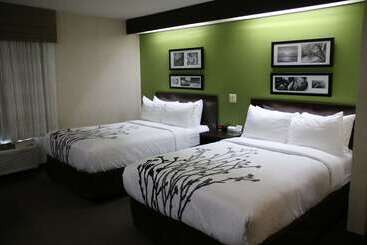 هتل Sleep Inn Near Great Lakes Naval Base