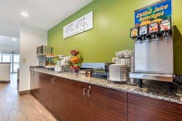 هتل Sleep Inn Near Great Lakes Naval Base