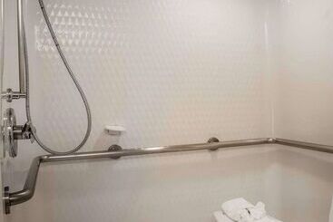 هتل Sleep Inn Sea Tac Airport