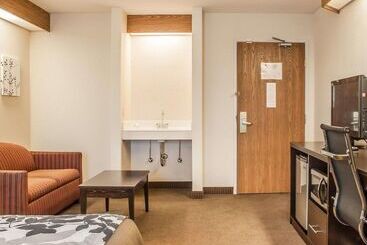 هتل Sleep Inn Sea Tac Airport