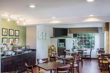 هتل Sleep Inn Sea Tac Airport
