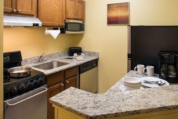 هتل Sonesta Simply Suites Phoenix Scottsdale