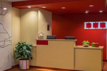 هتل Sonesta Simply Suites Phoenix Scottsdale