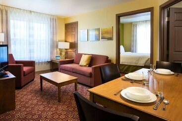 هتل Sonesta Simply Suites Phoenix Scottsdale