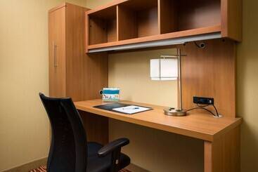 هتل Sonesta Simply Suites Phoenix Scottsdale