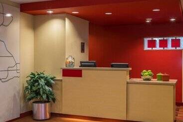 هتل Sonesta Simply Suites Phoenix Scottsdale