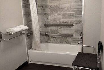 Super 8 Motel By Wyndham Near Fort Lauderdale Arpt