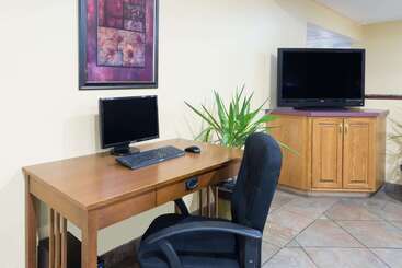 هتل Super 8 By Wyndham Morgantown