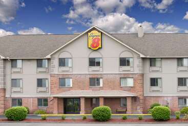 هتل Super 8 By Wyndham Morgantown