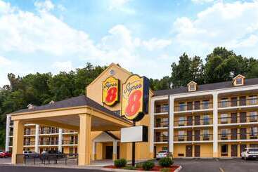 هتل Super 8 By Wyndham Pigeon Forge Emert St