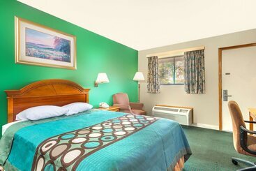 هتل Super 8 By Wyndham Vandalia/dayton International Airport