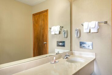هتل Super 8 By Wyndham Vandalia/dayton International Airport