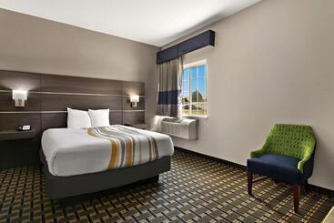 Surestay Plus Hotel By Best Western Tulsa East