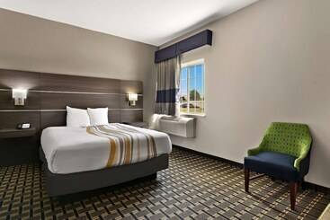 Surestay Plus Hotel By Best Western Tulsa East