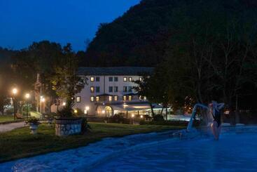 هتل Terme Di Stigliano