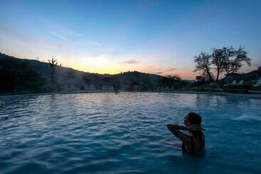 هتل Terme Di Stigliano