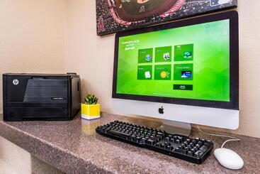 هتل Towneplace Suites By Marriott Anaheim Maingate Near Angel Stadium