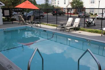 هتل Towneplace Suites By Marriott Fort Meade National Business Park