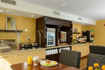 هتل Towneplace Suites By Marriott Fort Meade National Business Park