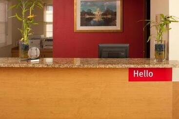 هتل Towneplace Suites By Marriott Fort Meade National Business Park