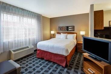 هتل Towneplace Suites Detroit Dearborn