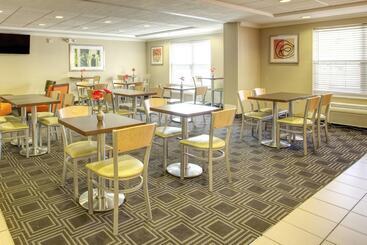 هتل Towneplace Suites By Marriott Las Cruces