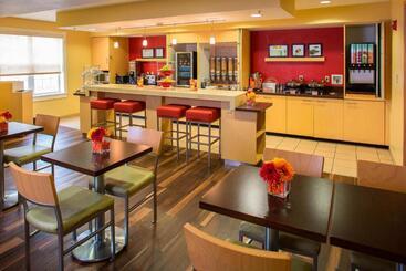 هتل Towneplace Suites New Orleans Metairie