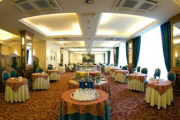 هتل Villa Fiorita