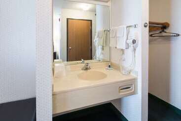 مُتل Rodeway Inn Urbana Champaign University Area