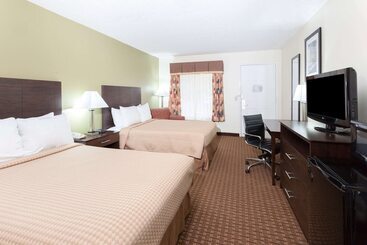 Super 8 By Wyndham Decatur/dntn/atlanta Area - Decatur