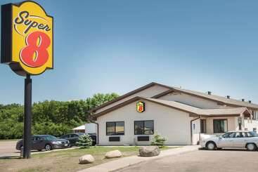 مُتل Super 8 By Wyndham Jamestown