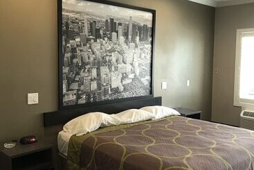 مُتل Super 8 By Wyndham North Hollywood