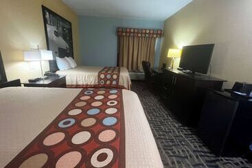 مُتل Super 8 By Wyndham Pasadena