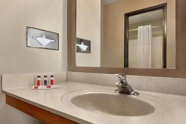 مُتل Super 8 By Wyndham Sioux Falls