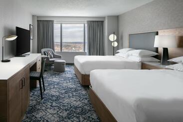 Sheraton Overland Park Hotel At The Convention Center
