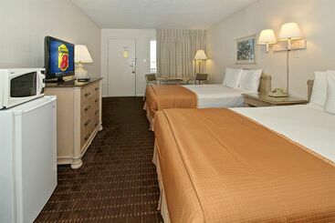 Мотель Super 8 By Wyndham Kissimmee