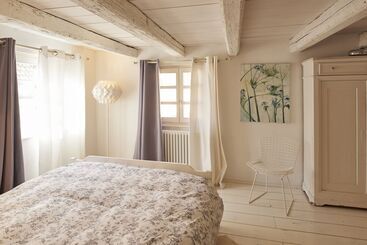 تختخواب و صبحانه Un Soir D été   Chambres D Hôtes