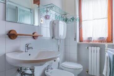 Villa Carol Appartamento E B&b