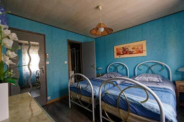 Bed and Breakfast Chambres D Hôtes & Gîtes La Paysanne