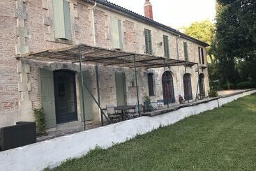 پانسیون Villa 2 Pas Sages