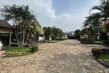 Traveller's Palm Court