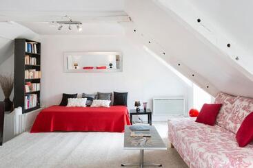 تختخواب و صبحانه Chambres D Hotes Les Palmiers