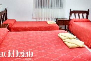هتل Cruce Del Desierto