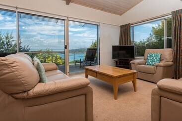 هتل Seascape At Pambula Beach