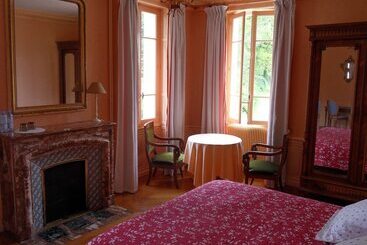 تختخواب و صبحانه Château De La Motte