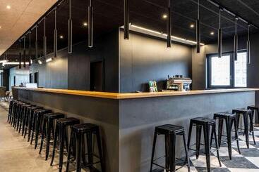 هتل Ibis Duesseldorf Airport
