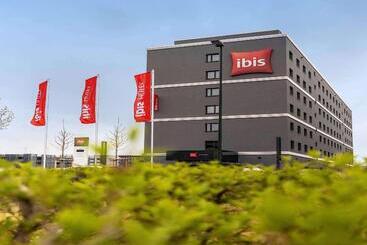 هتل Ibis Duesseldorf Airport