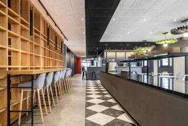 هتل Ibis Duesseldorf Airport