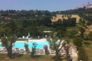 هتل روستایی Agriturismo Vecchia Monta